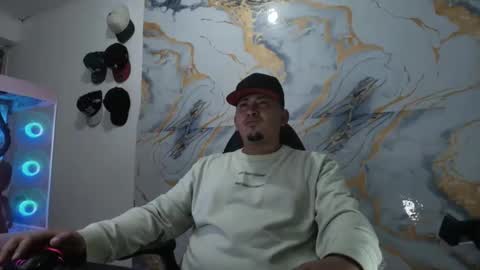 magic_milk23 online show from 22, 2, 2026