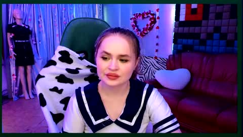 Jessica  Leila online show from 28, 2, 2025