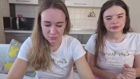 Snapshot of magical_mermaids chatting on 28, 11, 2025 Alice online show from 28, 11, 2025