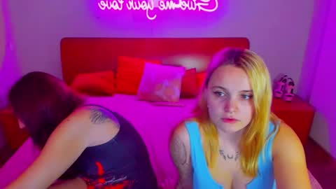 Lili and Bella online show from 29, 12, 2024