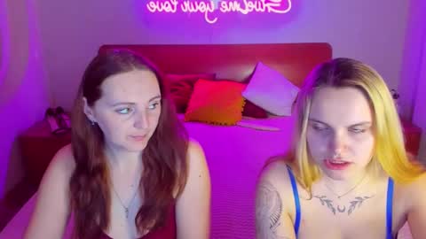 Lili and Bella online show from 9, 3, 2025