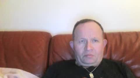 Snapshot of magicman250 chatting on 19, 12, 2025 magicman250 online show from 19, 12, 2025