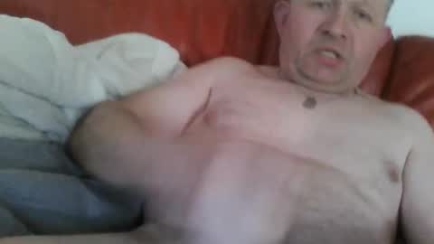 Snapshot of magicman250 chatting on 4, 4, 2026 magicman250 online show from 4, 4, 2026