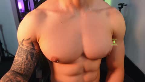 Snapshot of magnus_savage chatting on 20, 12, 2025 If you want me to use the Lovense please let me know -- online show from 20, 12, 2025