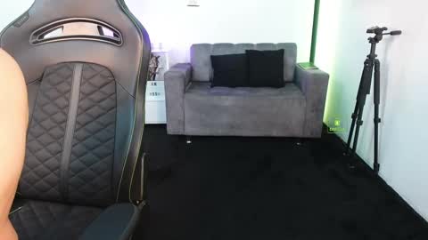 Snapshot of magnus_savage chatting on 11, 1, 2026 If you want me to use the Lovense please let me know -- online show from 11, 1, 2026