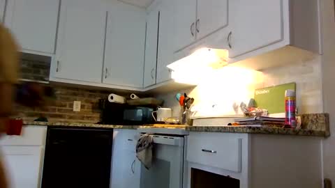 Snapshot of magsjane chatting on 5, 11, 2025 Kaye online show from 5, 11, 2025