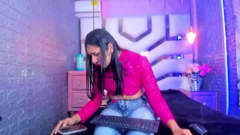 mahiara hot online show from 6, 5, 2026