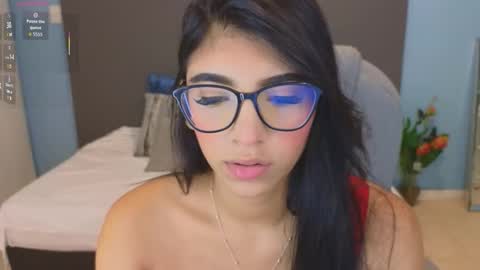 Maiaa Ruiz  online show from 1, 10, 2025