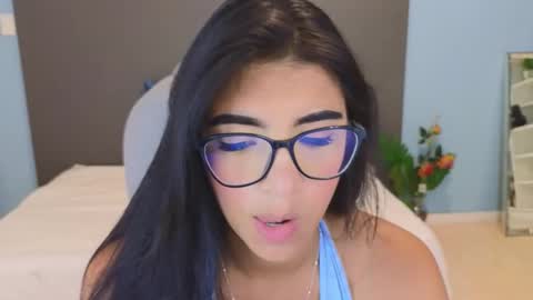 Maiaa Ruiz  online show from 16, 10, 2025
