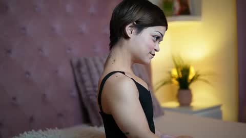  Maia  online show from 18, 9, 2025