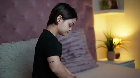  Maia  online show from 13, 10, 2025