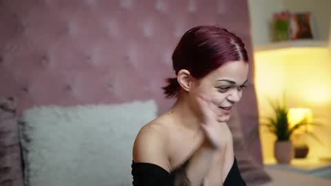  Maia  online show from 24, 3, 2026