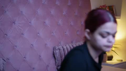  Maia  online show from 14, 4, 2026