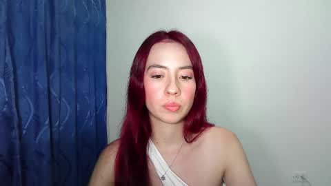 Snapshot of maiarosse_ chatting on 2, 6, 2026 MaiaRosse online show from 2, 6, 2026