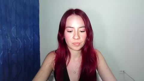 Snapshot of maiarosse_ chatting on 8, 6, 2026 MaiaRosse online show from 8, 6, 2026