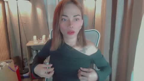 Snapshot of maicalovesyouu chatting on 4, 4, 2026 Maica online show from 4, 4, 2026