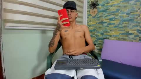 Snapshot of maicoll_hard02 chatting on 11, 11, 2025 maicoll_hard02 online show from 11, 11, 2025