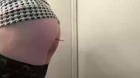 maid4p online show from 14, 10, 2025