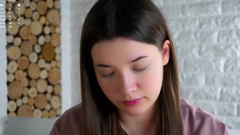 Snapshot of maidabuoy chatting on 17, 12, 2025 Lucy online show from 17, 12, 2025