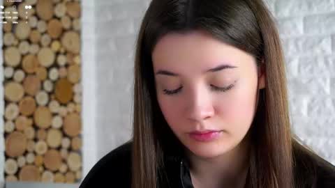 Snapshot of maidabuoy chatting on 8, 1, 2026 Lucy online show from 8, 1, 2026