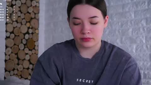 Snapshot of maidabuoy chatting on 6, 6, 2026 Lucy online show from 6, 6, 2026