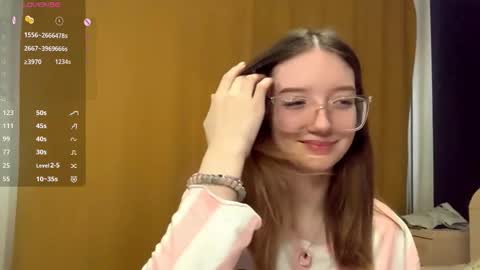 Elina online show from 24, 10, 2025