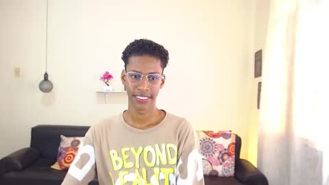 I am Maik online show from 6, 2, 2025