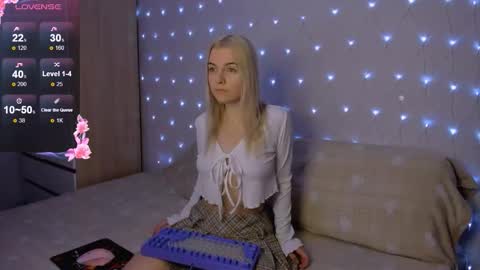 Your kitty online show from 19, 9, 2025