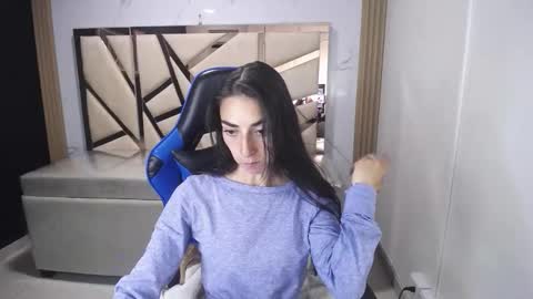 Snapshot of maily_a_ chatting on 29, 11, 2025 Maily online show from 29, 11, 2025