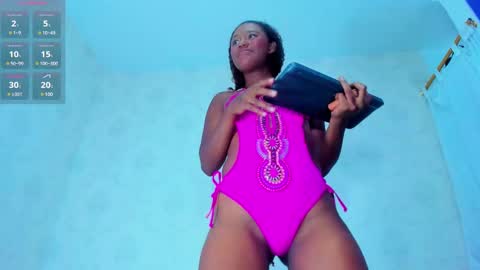 Snapshot of mailyn_er chatting on 24, 2, 2025 Mailyn online show from 24, 2, 2025