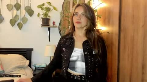 Snapshot of mailynfoxx chatting on 26, 6, 2026 Mailyn Foxx online show from 26, 6, 2026