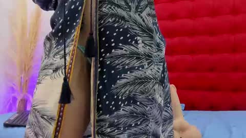 maite_smith69 online show from 13, 2, 2025