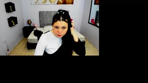 MAITE STONE1 online show from 13, 10, 2025