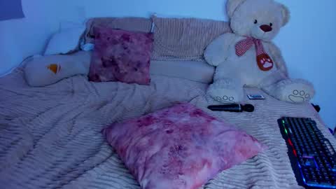 Snapshot of majo_gallego chatting on 18, 11, 2025 majito online show from 18, 11, 2025