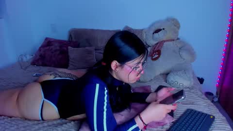 Snapshot of majo_gallego chatting on 27, 11, 2025 majito online show from 27, 11, 2025