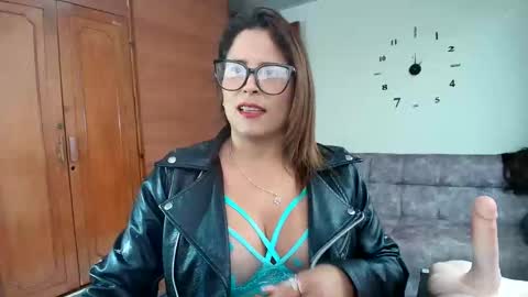 Snapshot of majo_soussa chatting on 19, 5, 2026 Majo Soussa online show from 19, 5, 2026