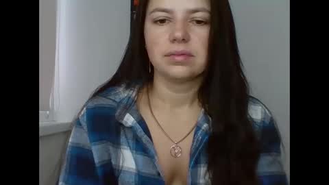 make_mesmile online show from 10, 11, 2025