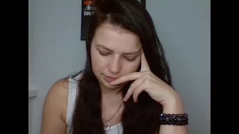 make_mesmile online show from 1, 12, 2025