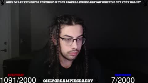 Snapshot of makeitraincreampiedaddy chatting on 28, 5, 2026 onlycreampiesdaddy online show from 28, 5, 2026