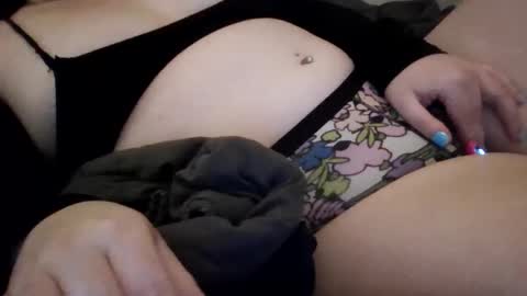 Snapshot of makemewatch chatting on 9, 4, 2026 makemewatch online show from 9, 4, 2026