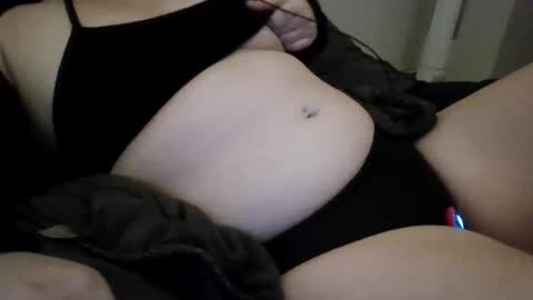 Snapshot of makemewatch chatting on 13, 4, 2026 makemewatch online show from 13, 4, 2026