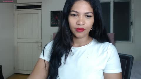 Snapshot of makennaa_1 chatting on 7, 5, 2026 MAKENNAA online show from 7, 5, 2026