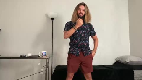 Mack  Makingmoans Twitter online show from 15, 11, 2025