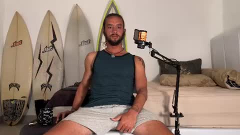 Mack  Makingmoans Twitter online show from 29, 6, 2026