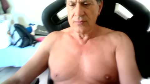 Snapshot of makis8989 chatting on 2, 6, 2026 makis8989 online show from 2, 6, 2026