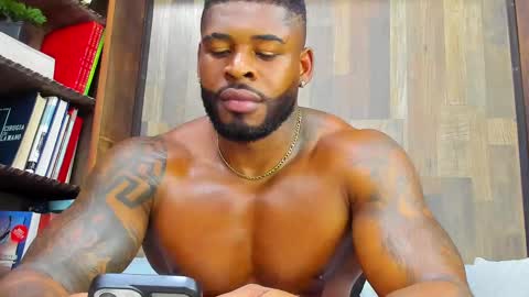 Snapshot of makonneen chatting on 12, 2, 2025 Makonnen online show from 12, 2, 2025