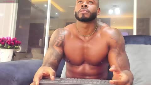 Snapshot of makonneen chatting on 21, 2, 2025 Makonnen online show from 21, 2, 2025