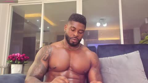 Snapshot of makonneen chatting on 24, 2, 2025 Makonnen online show from 24, 2, 2025