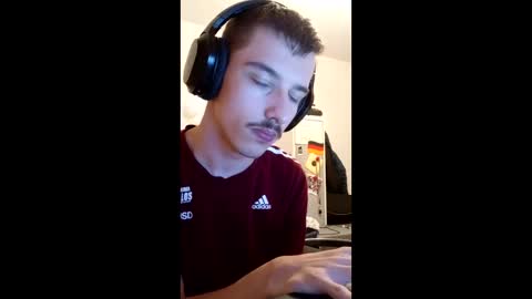 Snapshot of male20y chatting on 10, 6, 2026 male20y online show from 10, 6, 2026