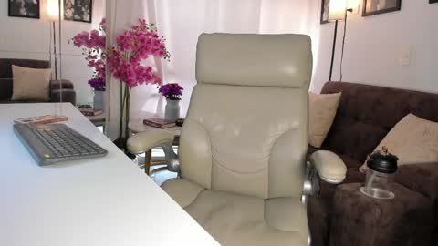 Snapshot of malena99_ chatting on 16, 5, 2026 malena99_ online show from 16, 5, 2026